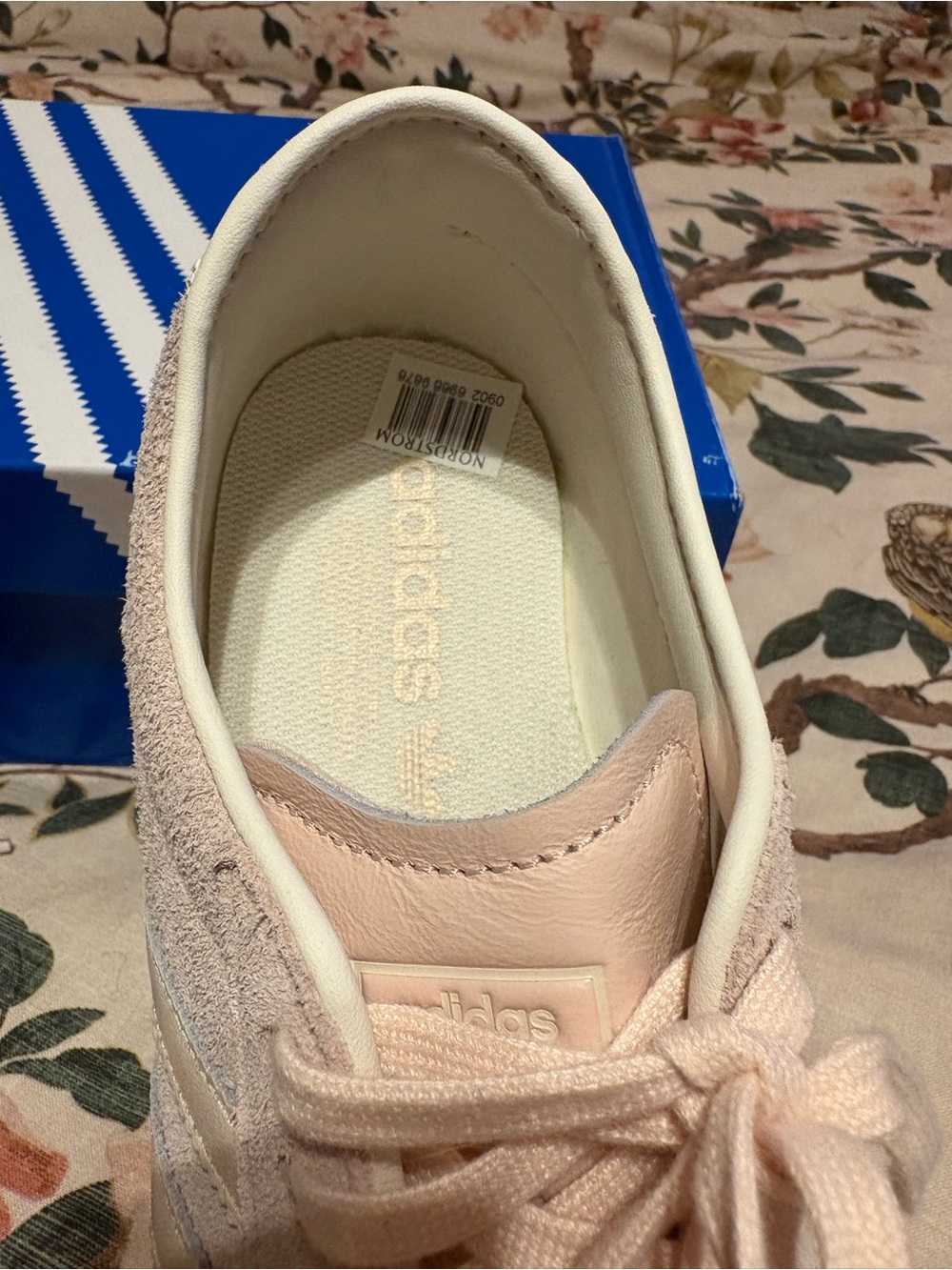 Adidas Tokyo pale pink - Picture 7 of 9